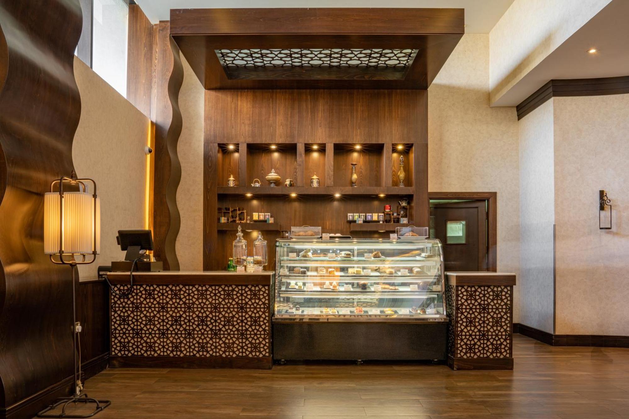 Danat Al Ain Resort Extérieur photo The Coffee Shop